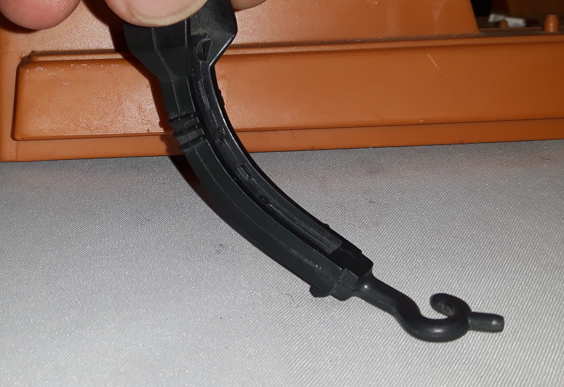 Droid Factory hook for crane rubber