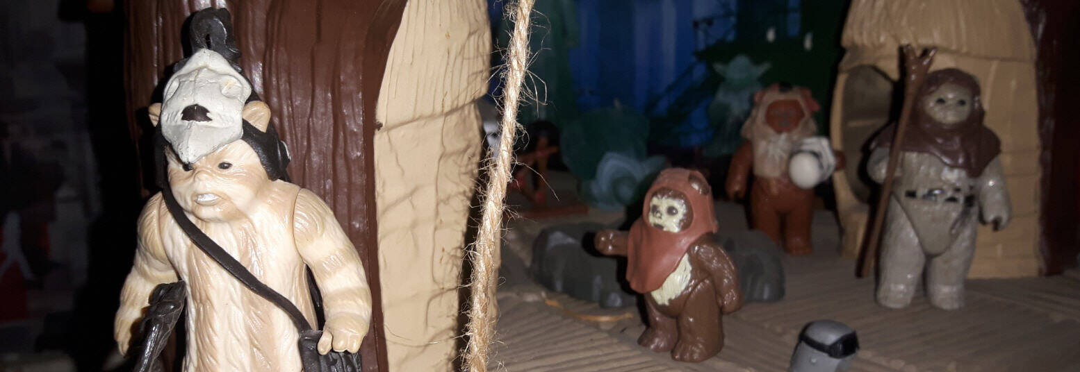 Kenner Logray Figure (Medicine Man) with Ewok Village