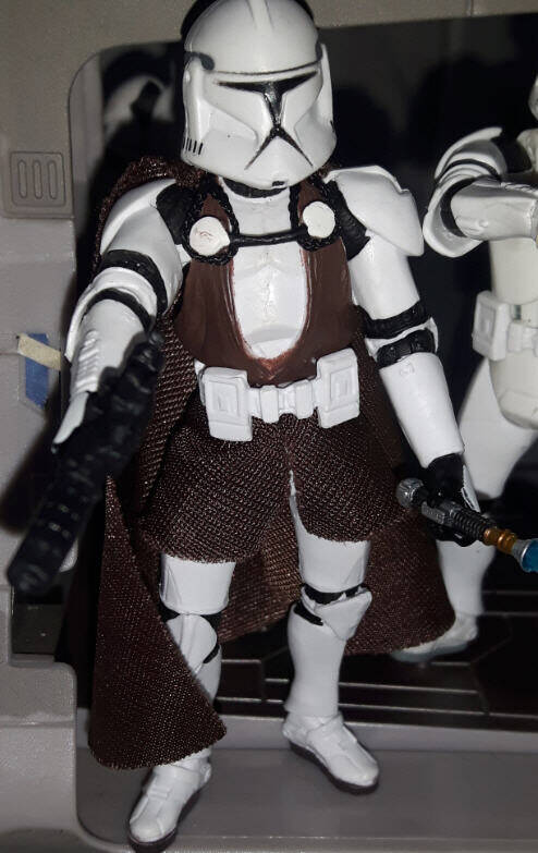 Obi-Wan Kenobi Figure Clone Trooper Outfit helmet on