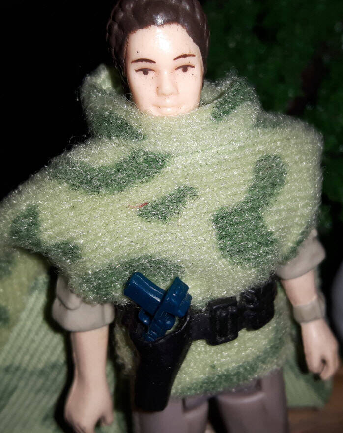 Princess Leia Combat Poncho Figure close up