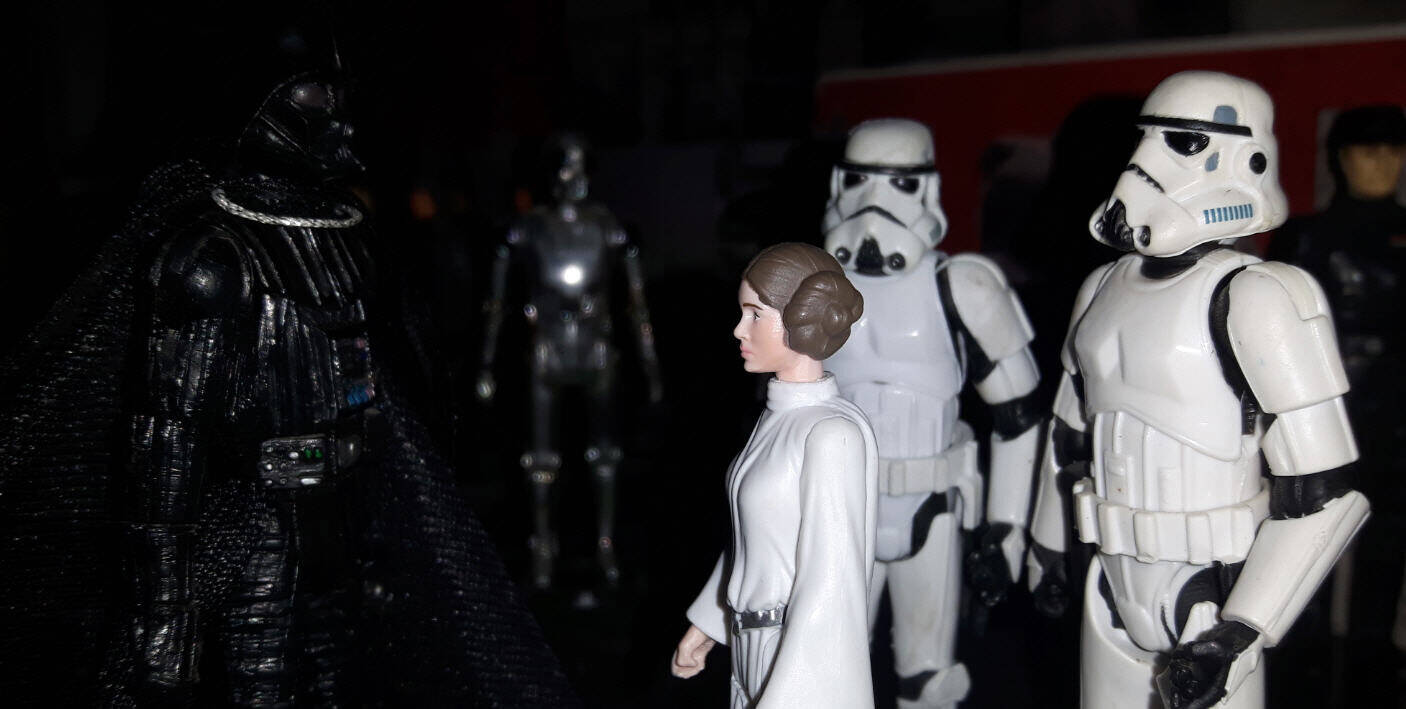 Princess Leia Organa (A New Hope) with POTF Darth Vader