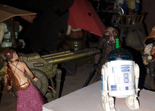 R2-D2 (with Pop-Up Lightsaber) Last Figure Kenner firing lightsaber