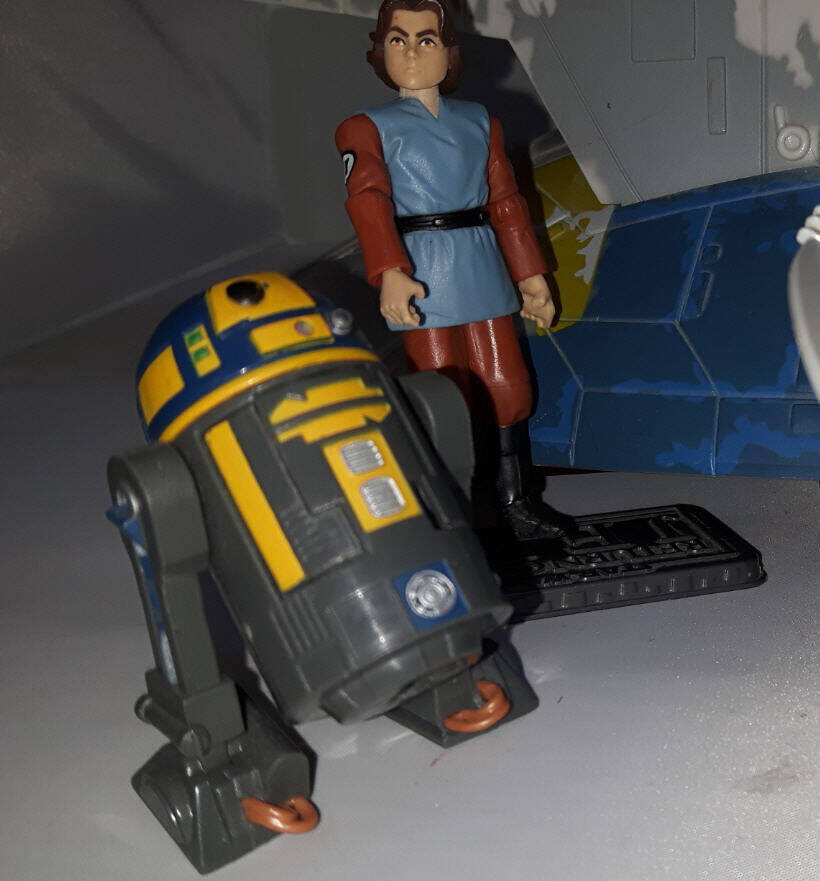 R8-B7 Figure with Boba Fett and Slave one
